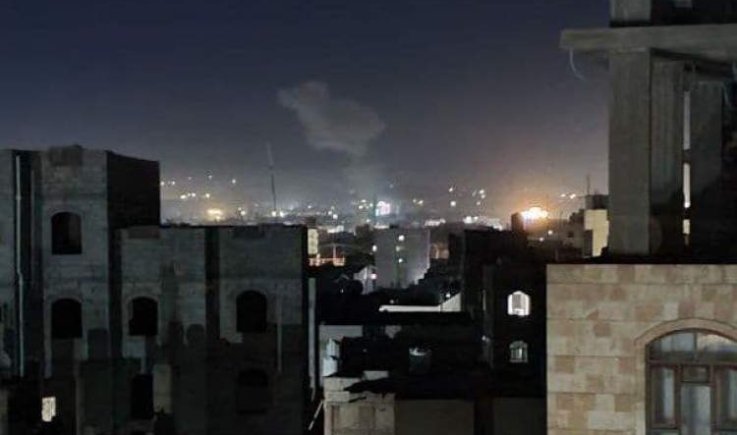 طيران العداون يقصف الأحياء السكنية شمال أمانة العاصمة